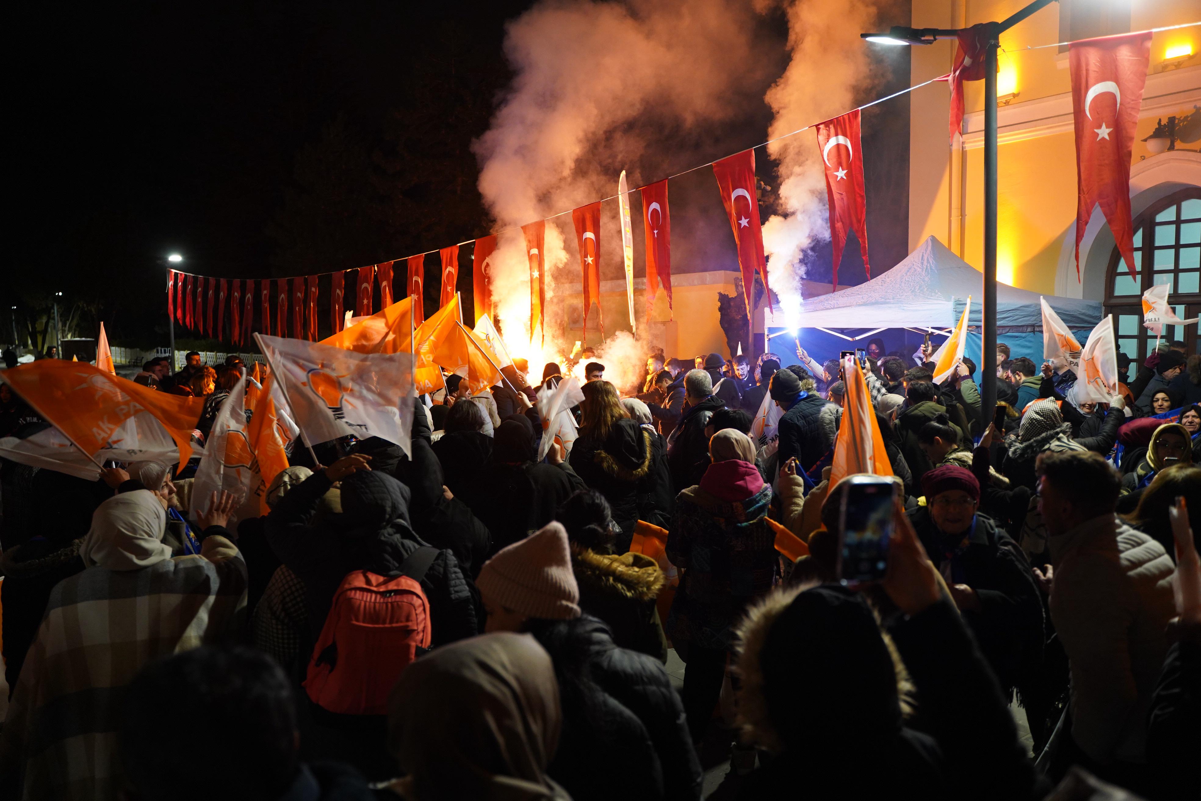 Kayseri Teşkilatı, AK Parti 8. Büyük Kongresi İçin Ankara’ya Hareket Etti